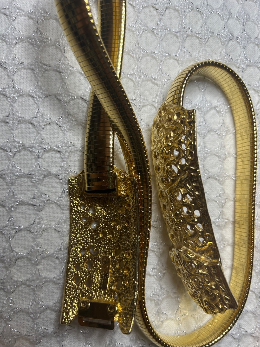 Gold-tone metal belt - Picture 5 of 7